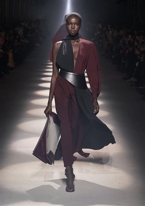 Givenchy midshow 2020